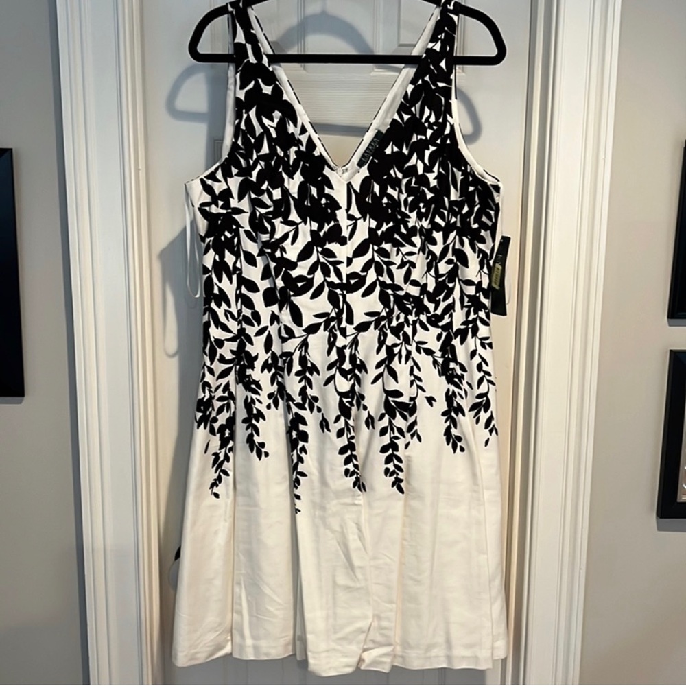 Ralph Lauren Black and White floral dress size 16